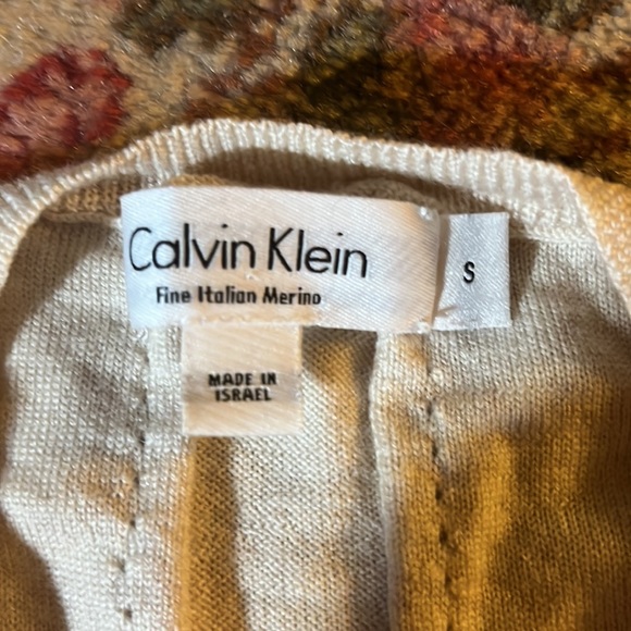 Calvin Klein sweater - Picture 2 of 3
